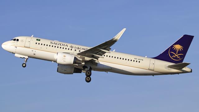 HZ-AS76:Airbus A320-200:Saudia